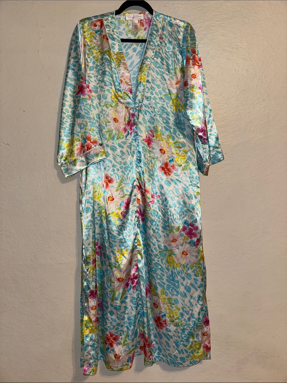 Oscar de la Renta Light Blue Floral Satin Kids Kimono Robe